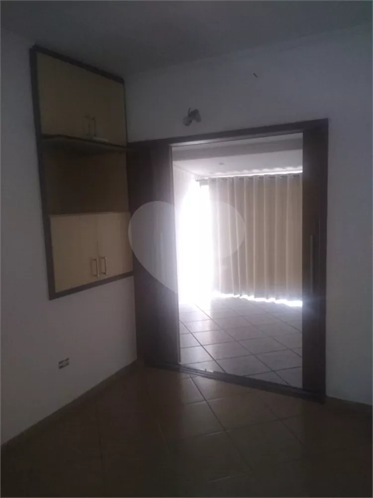 Casa à venda com 3 quartos, 80m² - Foto 3