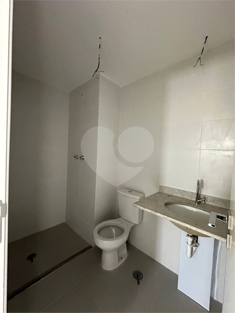 Apartamento à venda com 3 quartos, 80m² - Foto 8