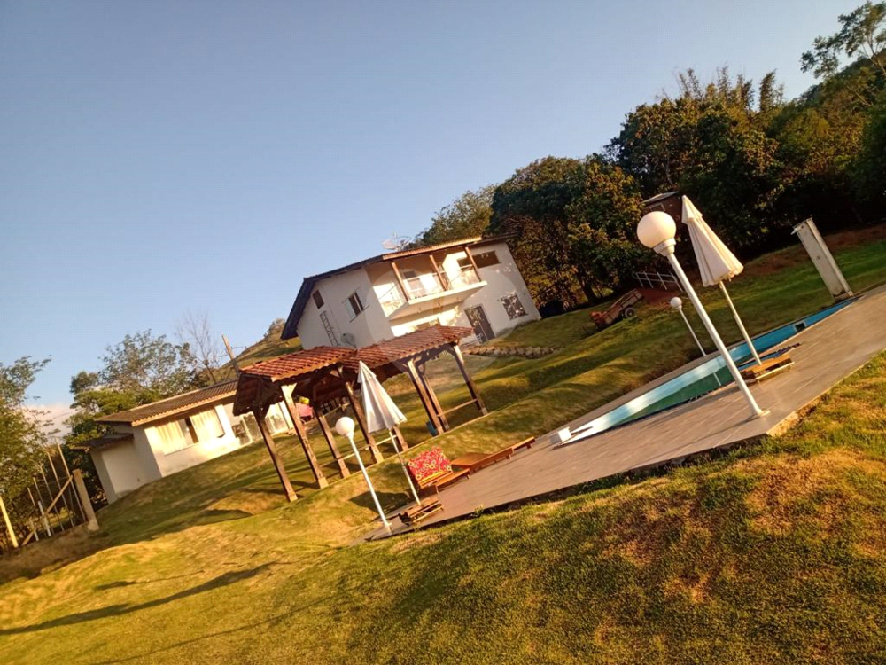 Chácara à venda com 4 quartos, 360m² - Foto 8