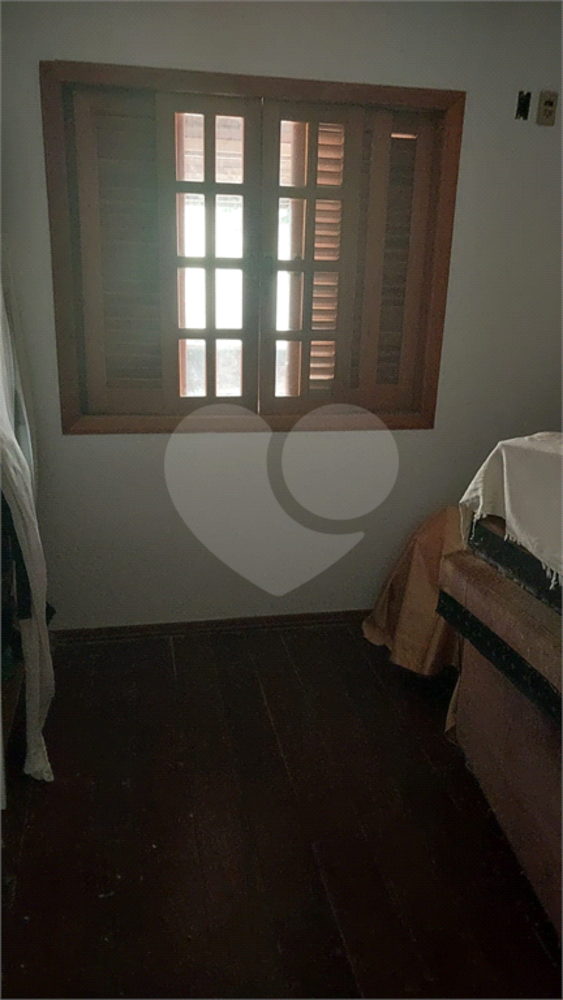 Casa, 4 quartos, 240 m² - Foto 21