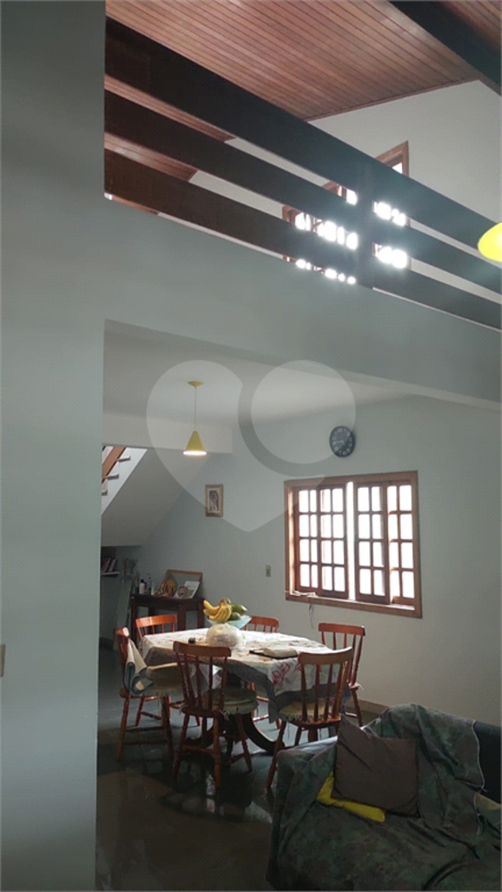 Casa, 4 quartos, 240 m² - Foto 15