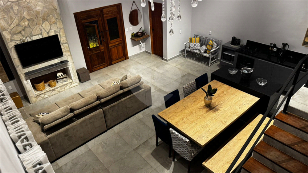 Casa de Condomínio à venda com 4 quartos, 300m² - Foto 4