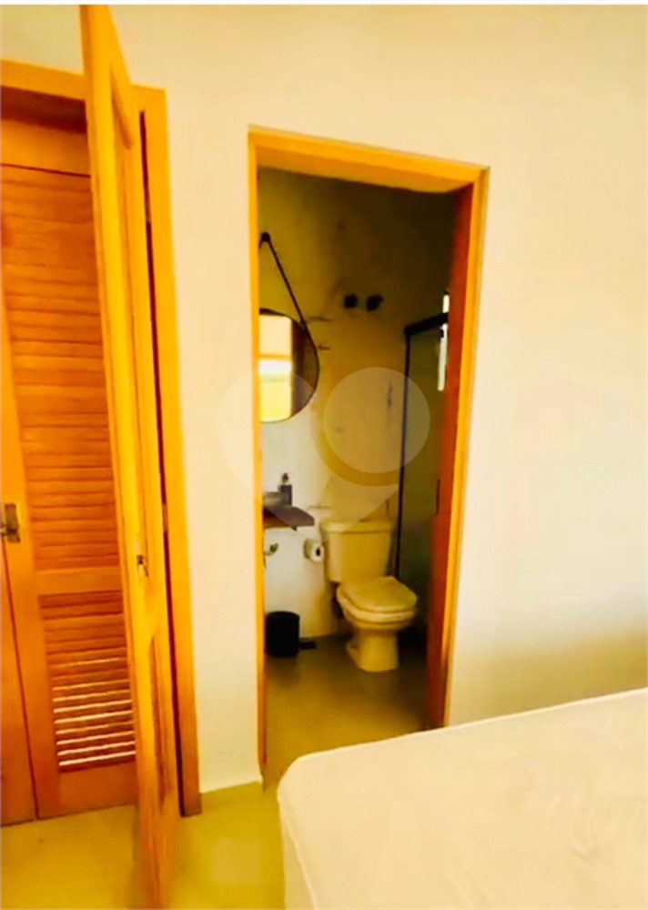 Casa de Condomínio à venda com 4 quartos, 300m² - Foto 16