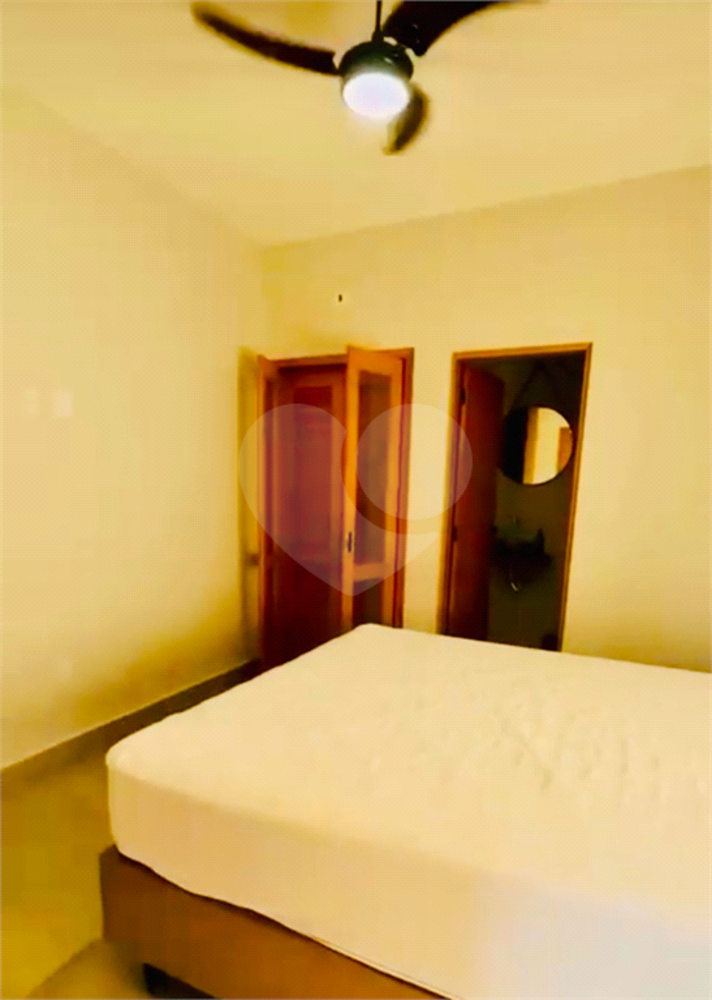 Casa de Condomínio à venda com 4 quartos, 300m² - Foto 18