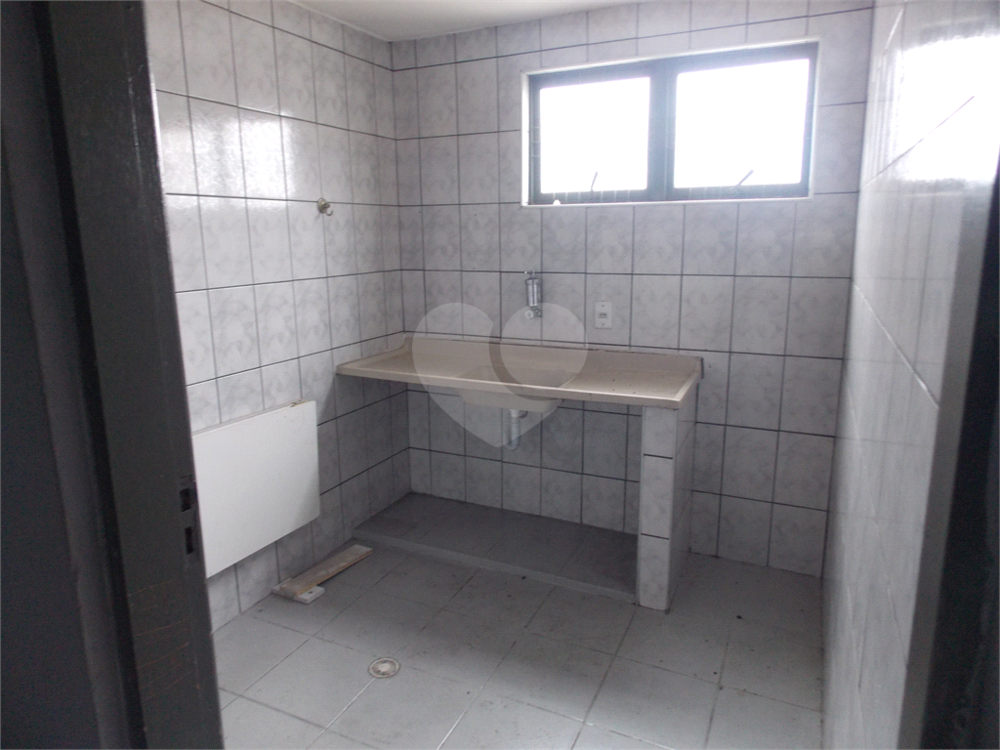 Depósito-Galpão-Armazém para alugar, 299m² - Foto 4