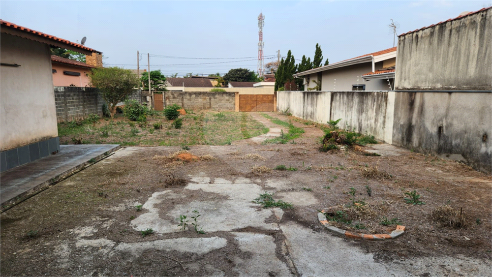 Casa à venda com 2 quartos, 50m² - Foto 1