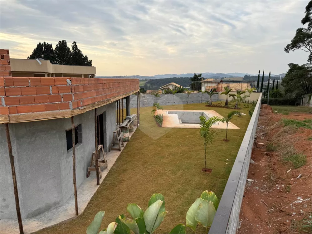 Casa à venda com 4 quartos, 280m² - Foto 4