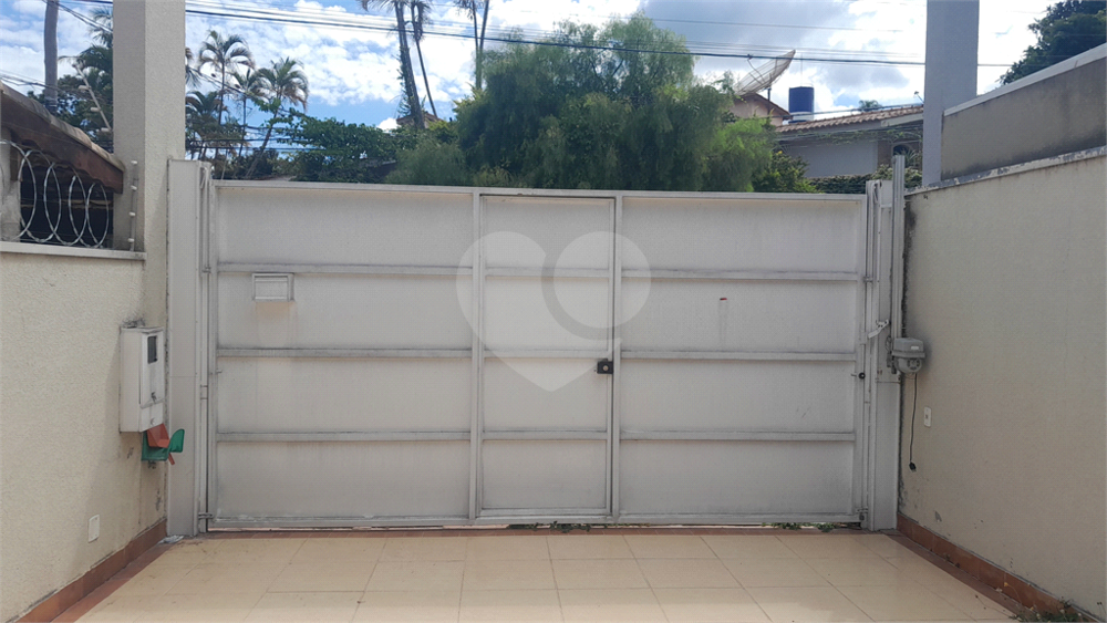 Casa à venda com 3 quartos, 107m² - Foto 2