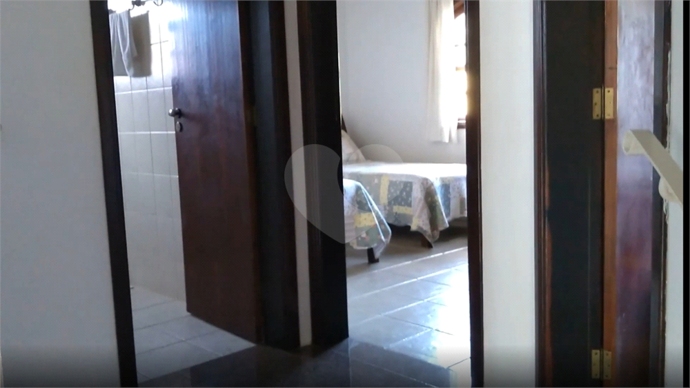 Casa de Condomínio à venda com 3 quartos, 180m² - Foto 4