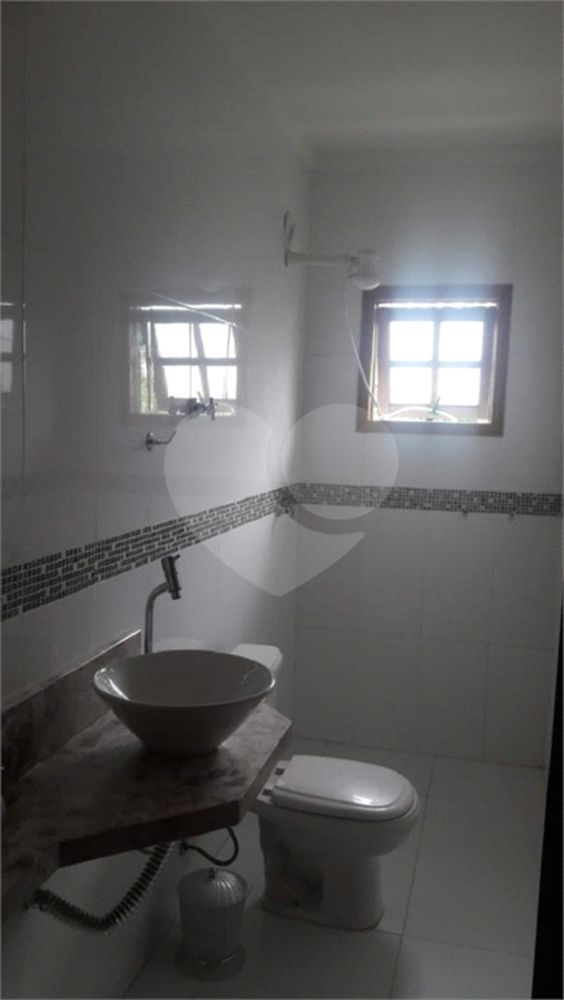 Chácara à venda com 5 quartos, 300m² - Foto 4