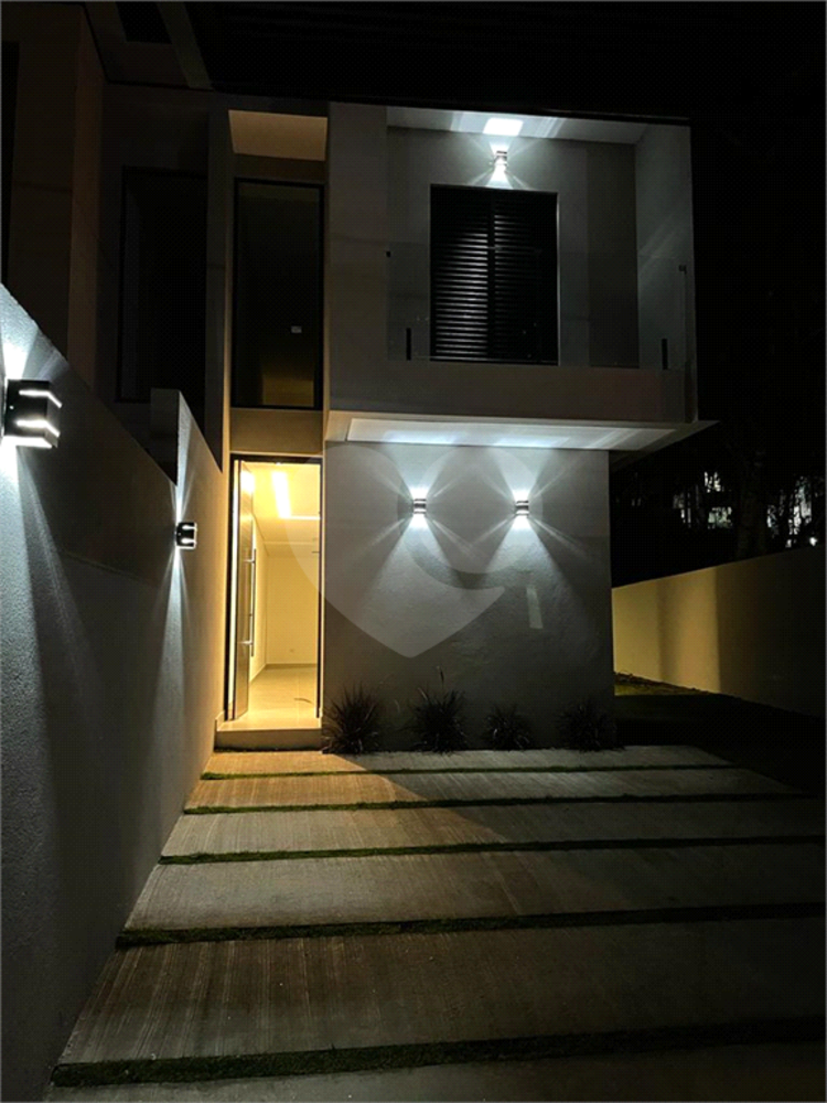 Sobrado à venda com 3 quartos, 133m² - Foto 1