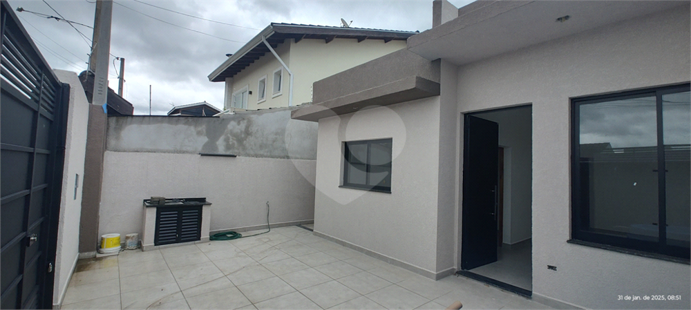 Casa à venda com 3 quartos, 91m² - Foto 2