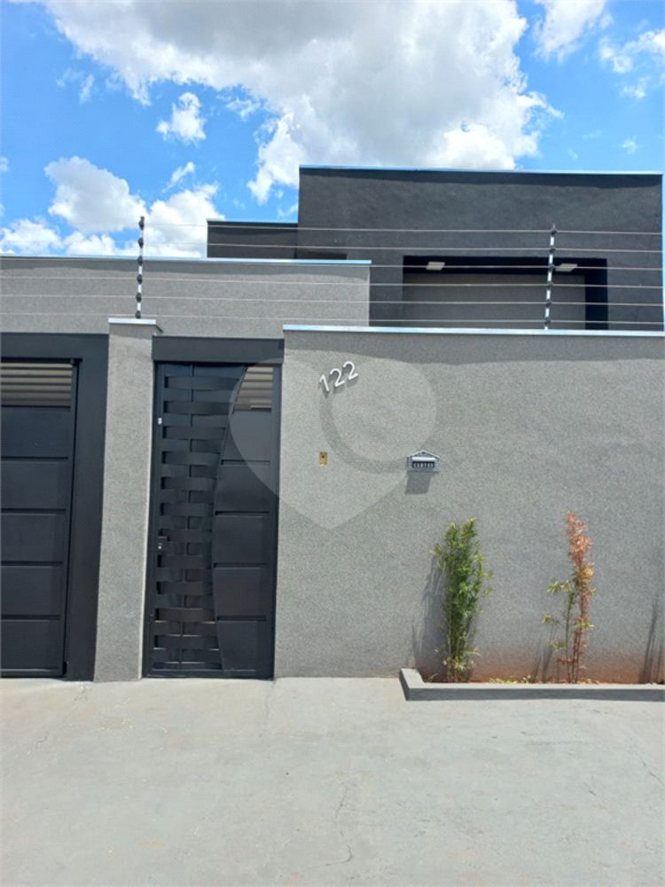 Casa, 3 quartos, 211 m² - Foto 1