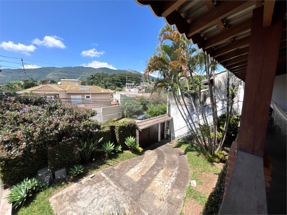 Casa à venda com 5 quartos, 330m² - Foto 15