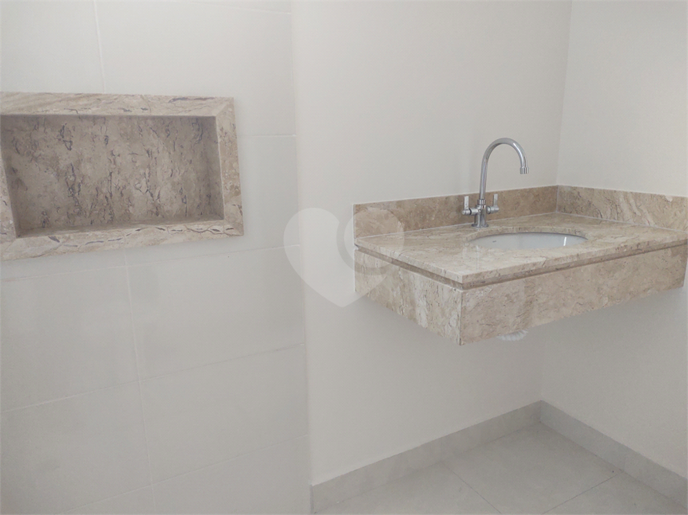 Casa à venda com 3 quartos, 122m² - Foto 9