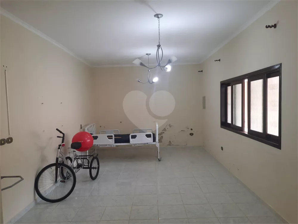 Sobrado à venda com 4 quartos, 195m² - Foto 4