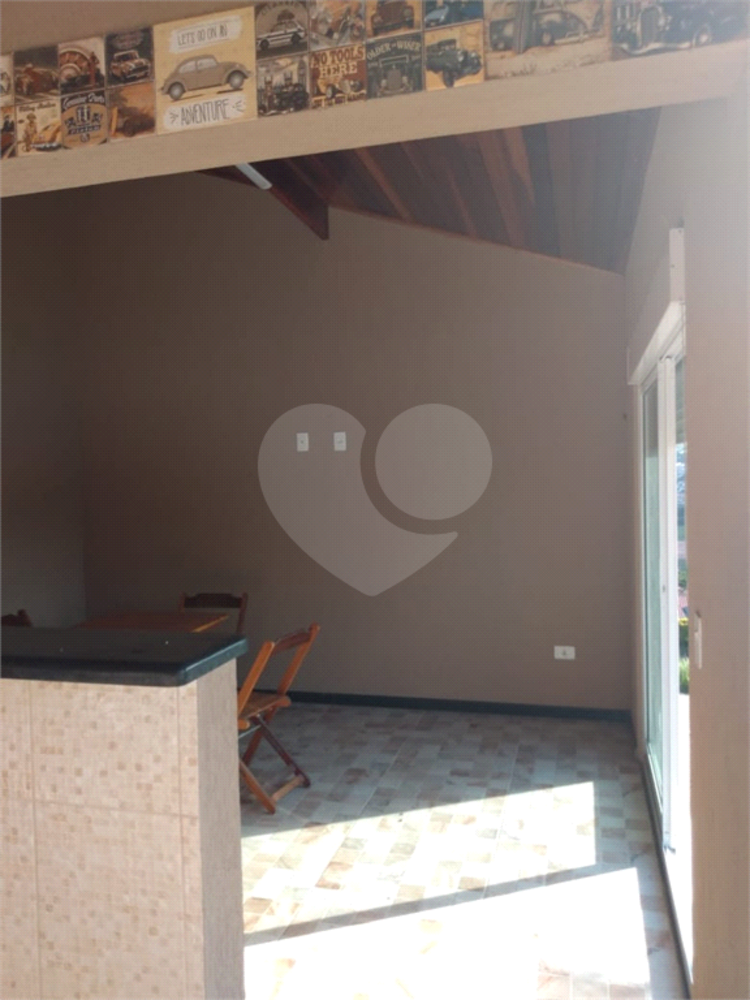 Casa de Condomínio à venda e aluguel com 3 quartos, 220m² - Foto 4