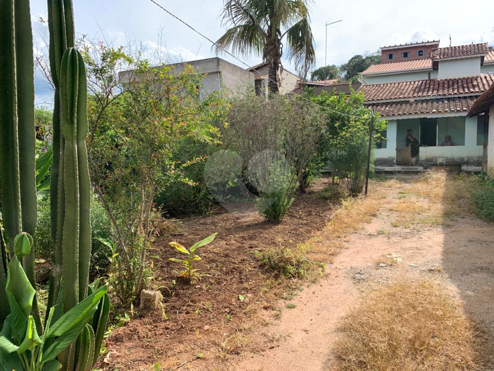 Chácara à venda com 3 quartos, 163m² - Foto 2