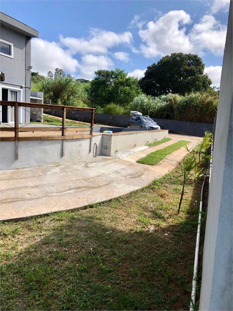Chácara à venda com 3 quartos, 300m² - Foto 2
