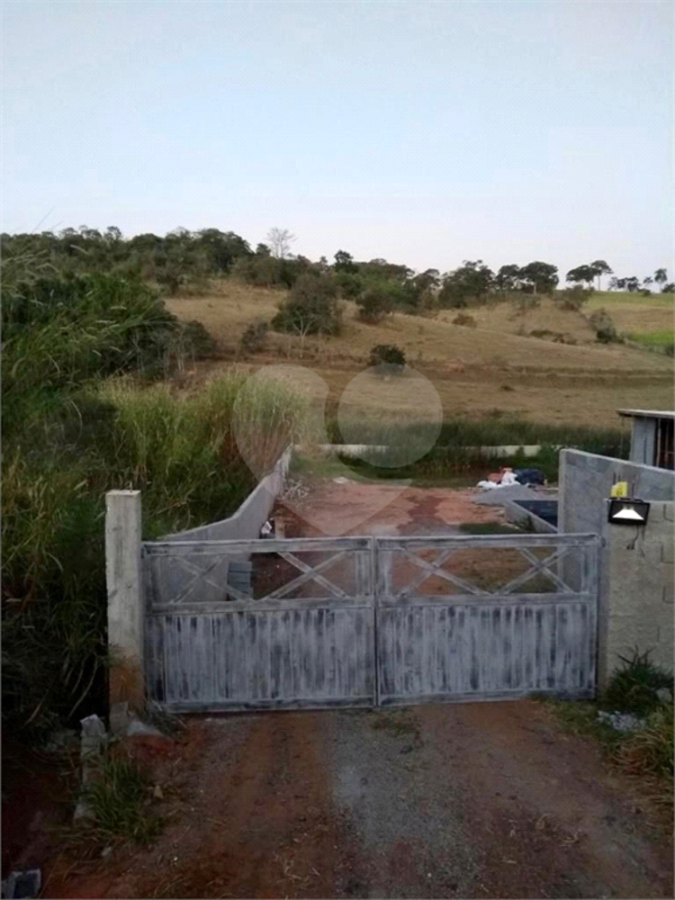 Chácara à venda com 3 quartos, 300m² - Foto 4