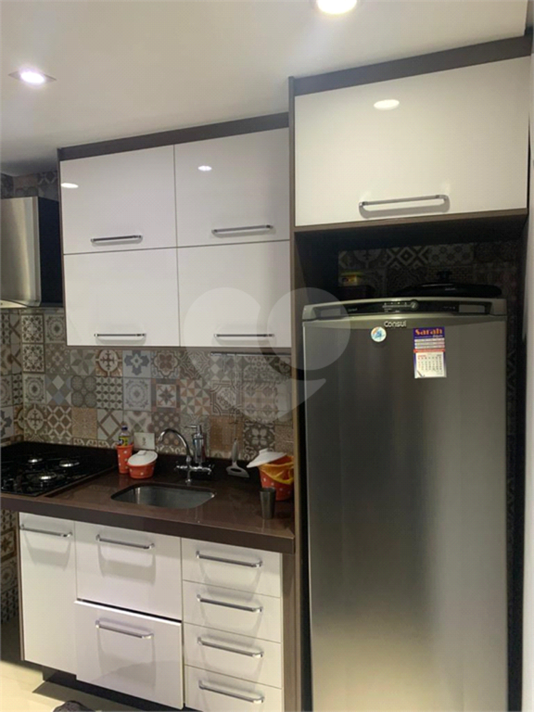 Apartamento à venda com 2 quartos, 44m² - Foto 2