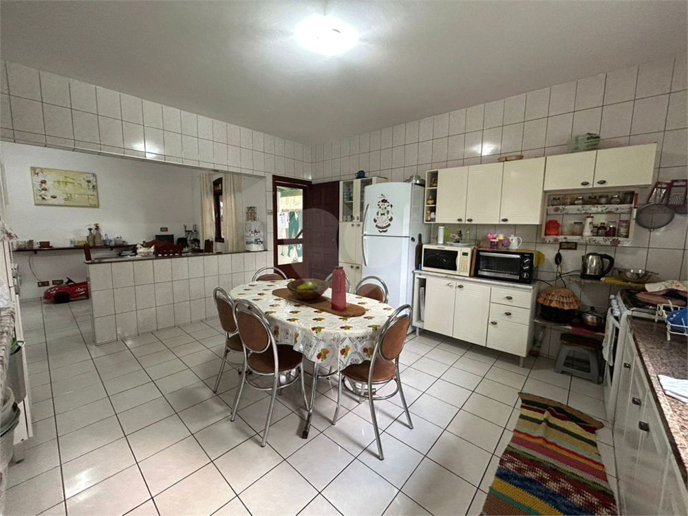 Casa de Condomínio à venda com 3 quartos, 200m² - Foto 8