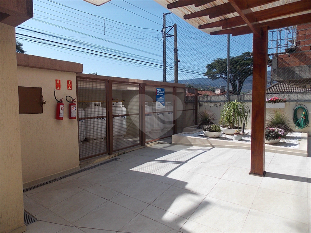 Apartamento à venda com 2 quartos, 81m² - Foto 1