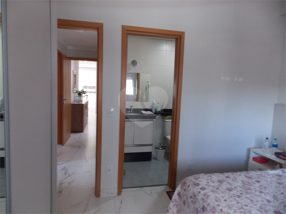 Apartamento à venda com 2 quartos, 81m² - Foto 3