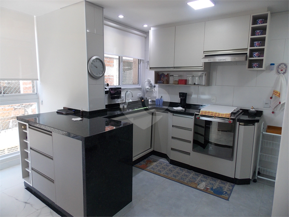 Apartamento à venda com 2 quartos, 81m² - Foto 4