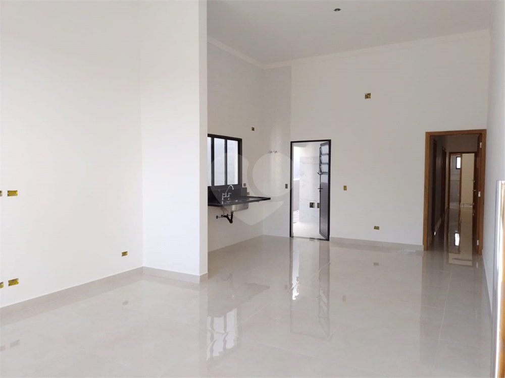 Casa à venda com 3 quartos, 93m² - Foto 11