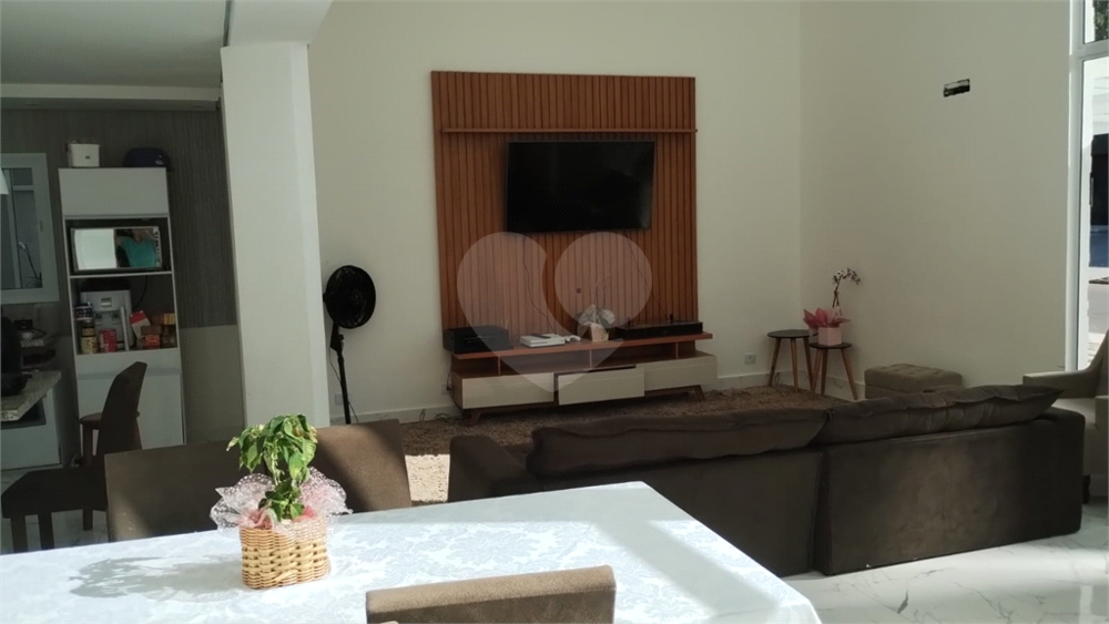 Casa de Condomínio à venda com 4 quartos, 222m² - Foto 23
