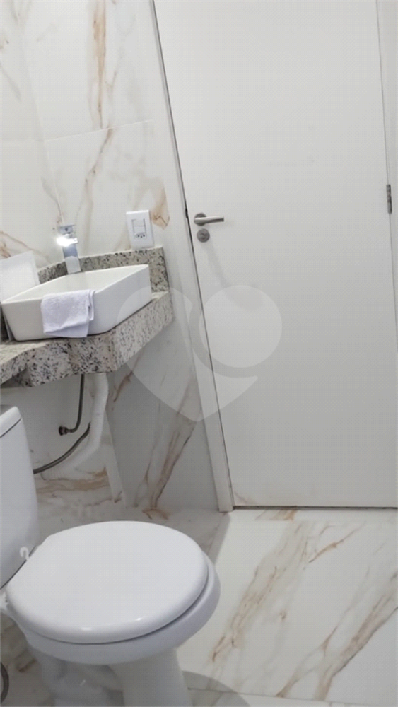 Casa de Condomínio à venda com 4 quartos, 222m² - Foto 13