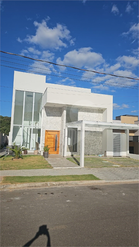 Casa de Condomínio à venda com 4 quartos, 222m² - Foto 37