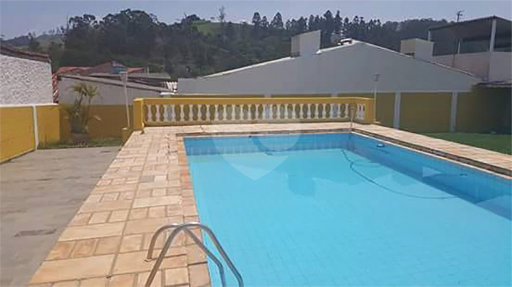 Casa à venda com 4 quartos, 500m² - Foto 4