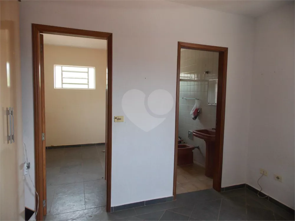 Casa à venda com 3 quartos, 186m² - Foto 2