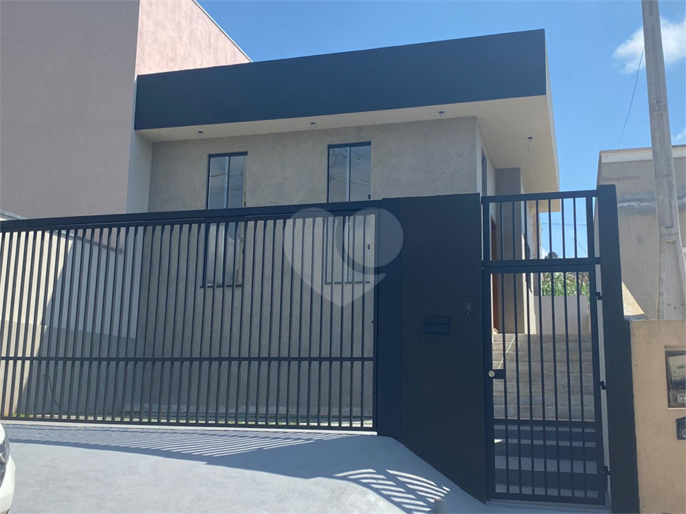 Sobrado à venda com 3 quartos, 100m² - Foto 2