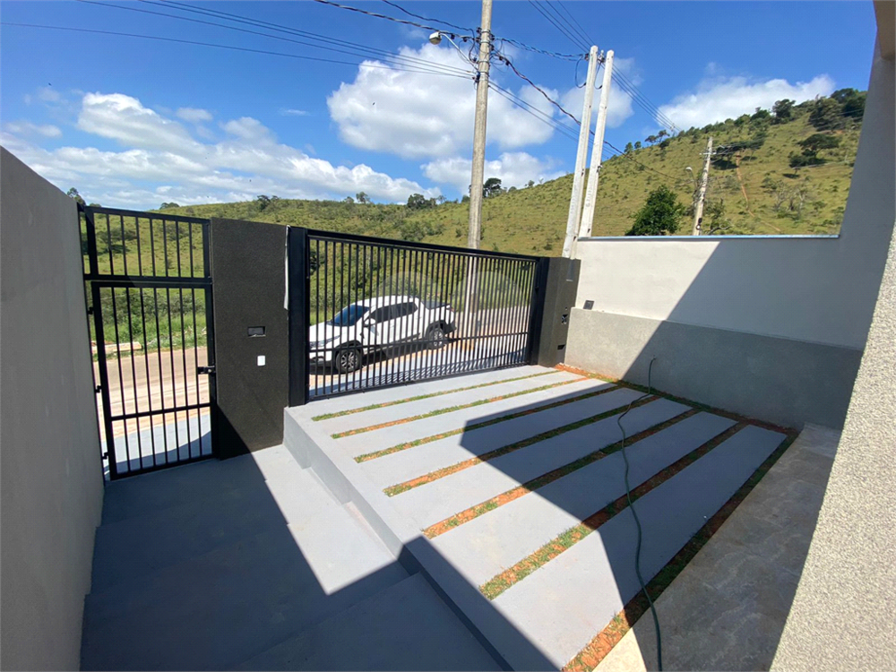 Sobrado à venda com 3 quartos, 100m² - Foto 4