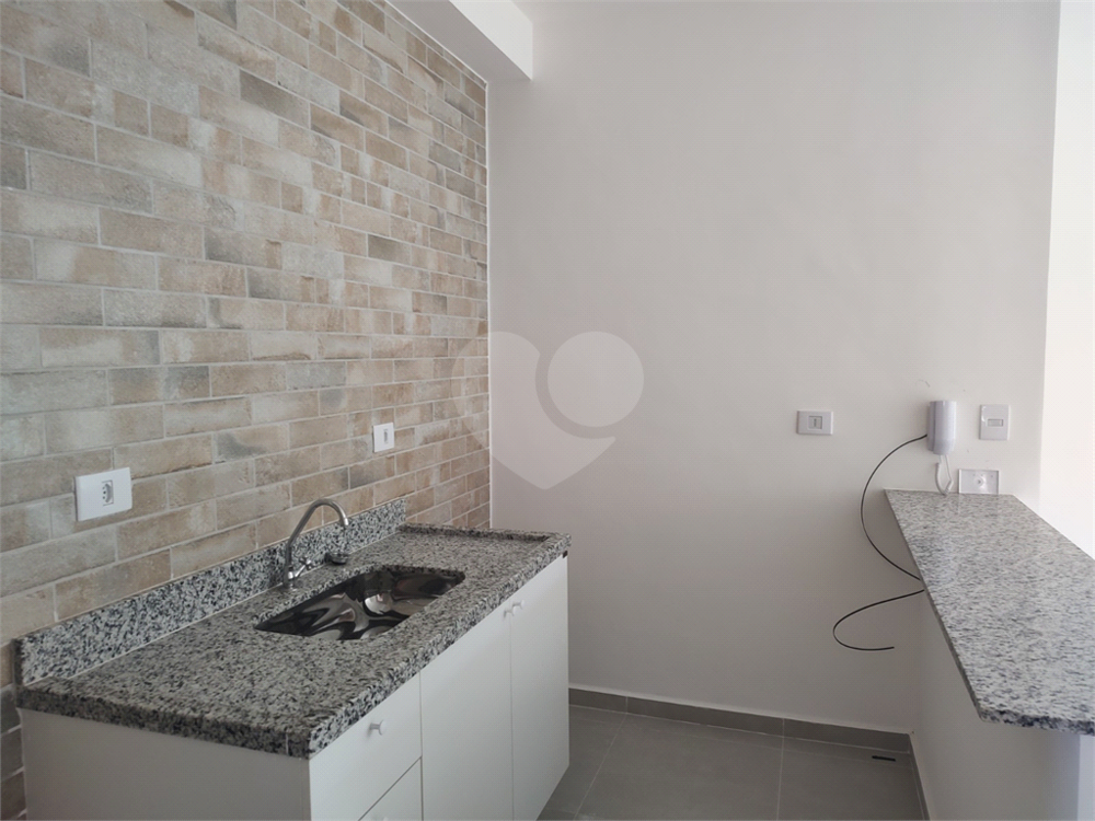 Apartamento para alugar com 2 quartos, 67m² - Foto 9