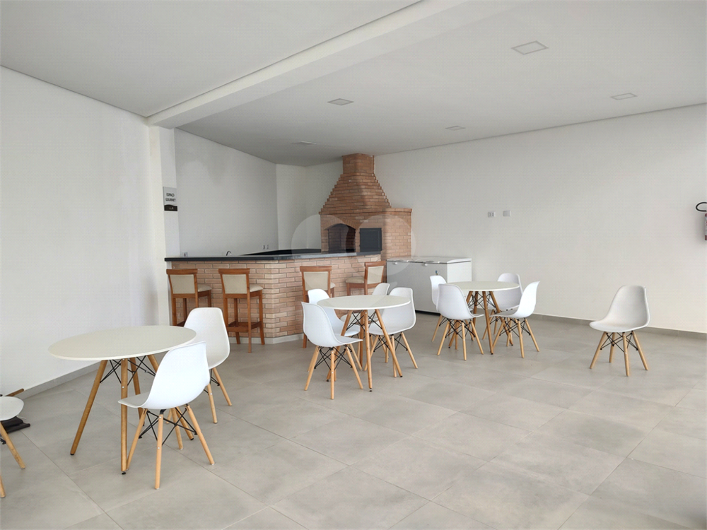 Apartamento para alugar com 2 quartos, 67m² - Foto 30