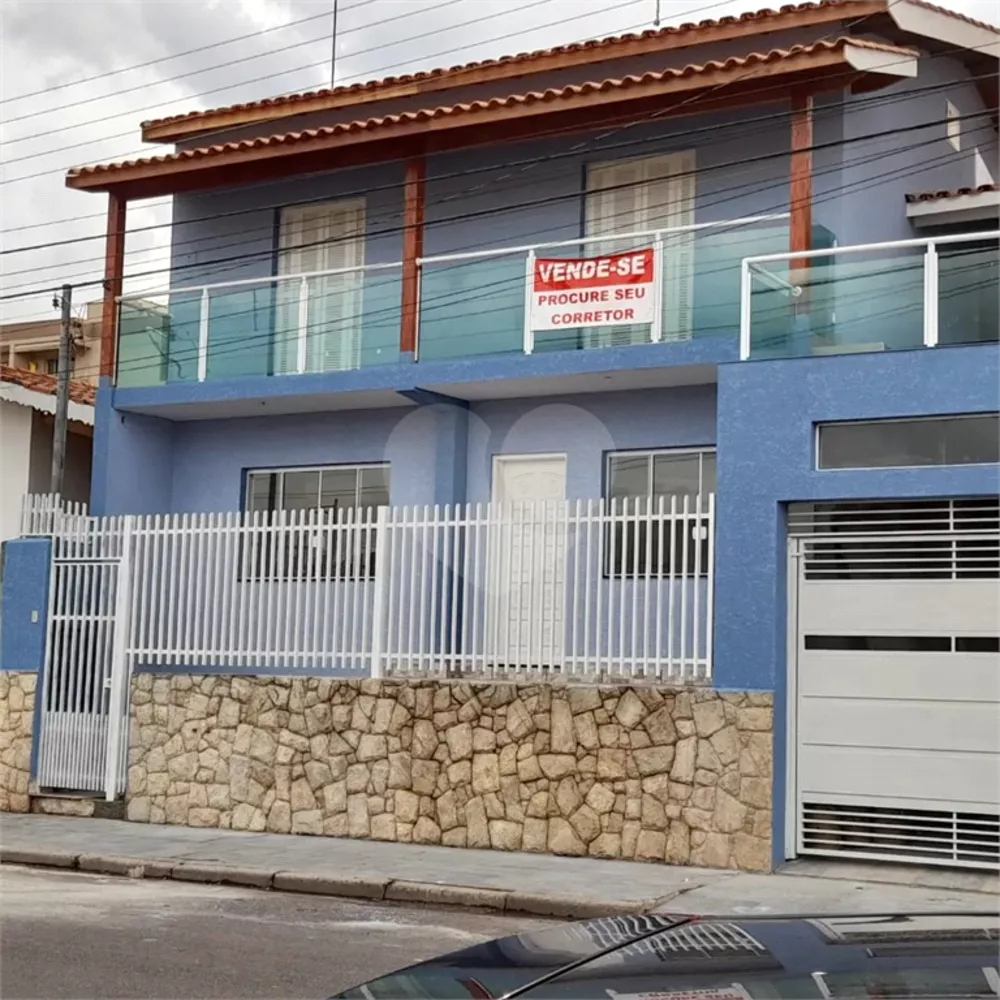 Sobrado à venda e aluguel com 3 quartos, 225m² - Foto 1