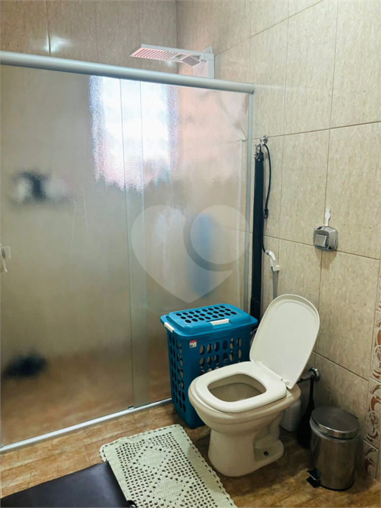 Casa à venda com 3 quartos, 234m² - Foto 12