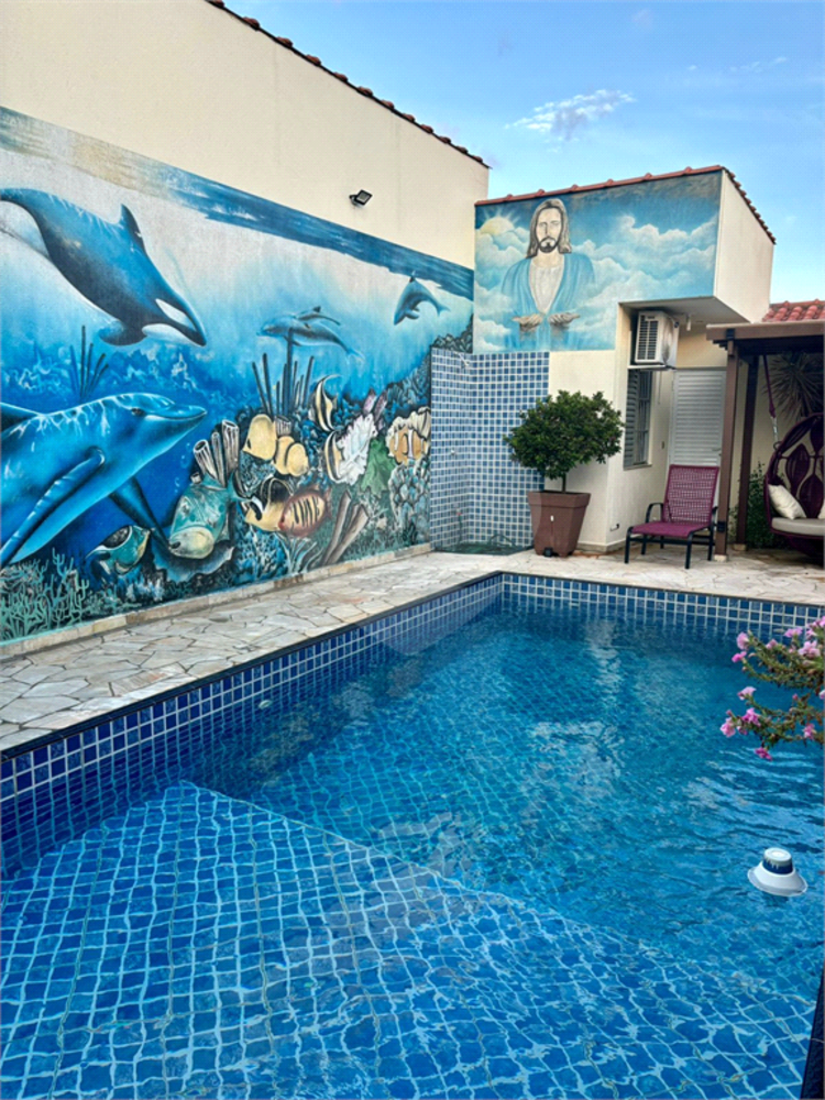 Casa à venda com 3 quartos, 234m² - Foto 2