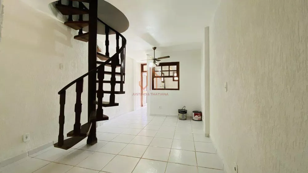 Casa à venda com 2 quartos, 60m² - Foto 3