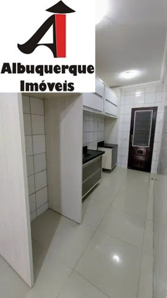 Casa, 3 quartos, 180 m² - Foto 1