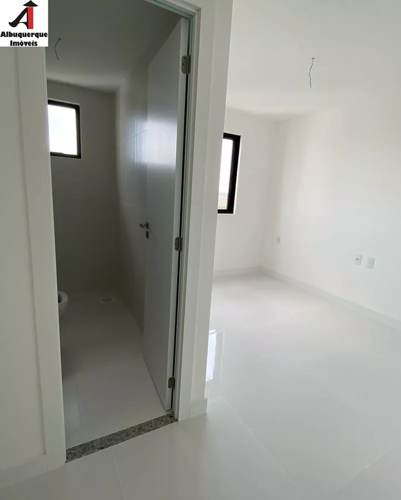 Apartamento à venda com 3 quartos, 128m² - Foto 3