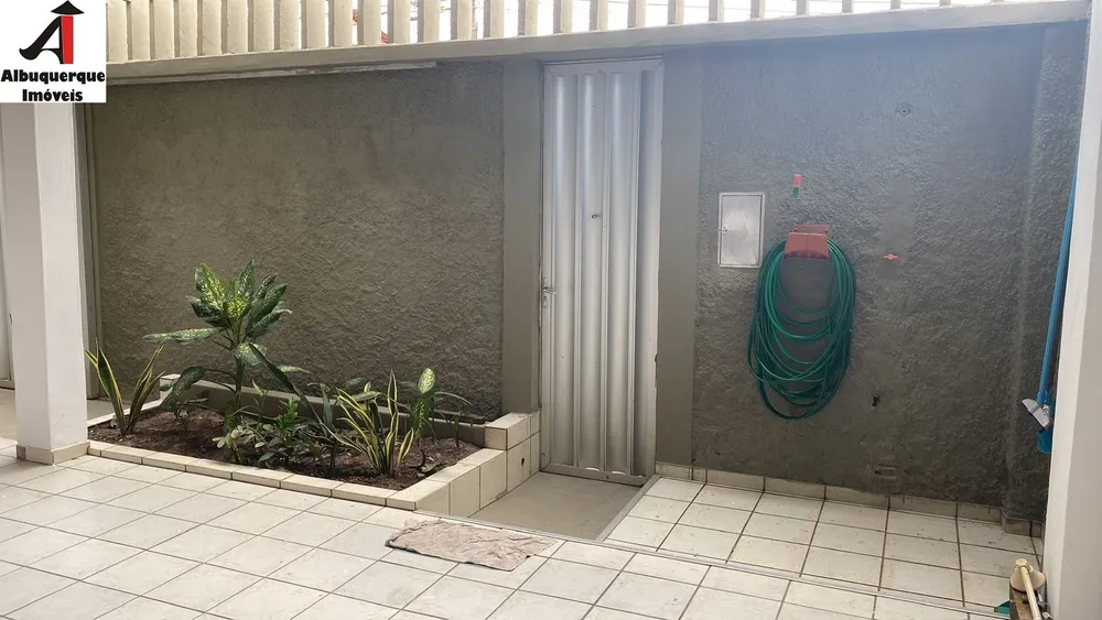 Casa, 4 quartos, 300 m² - Foto 1