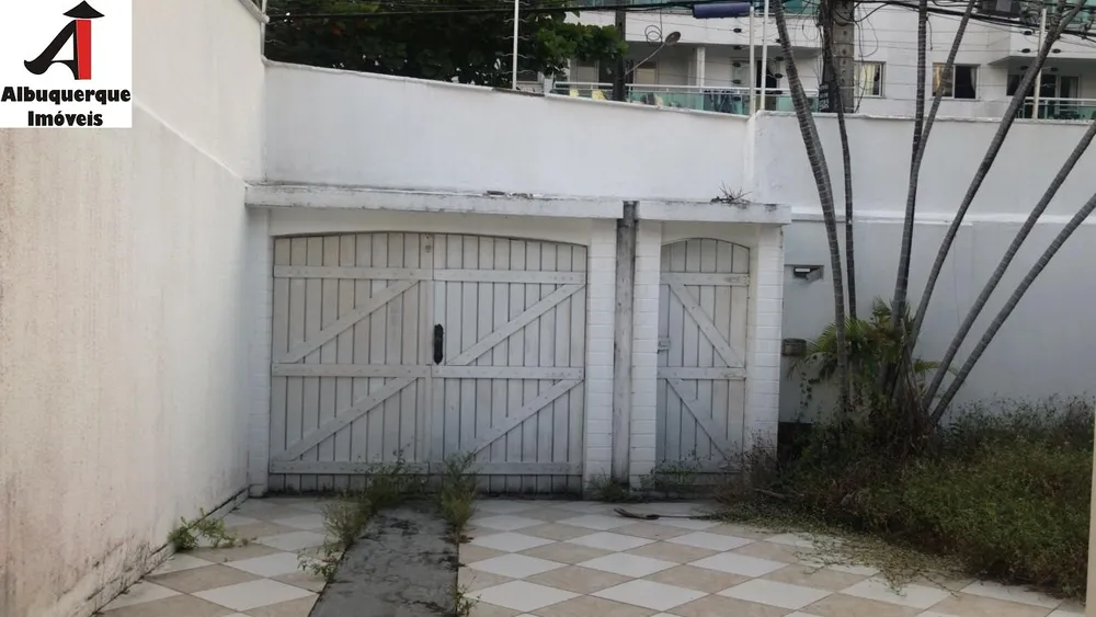 Casa, 3 quartos, 380 m² - Foto 1