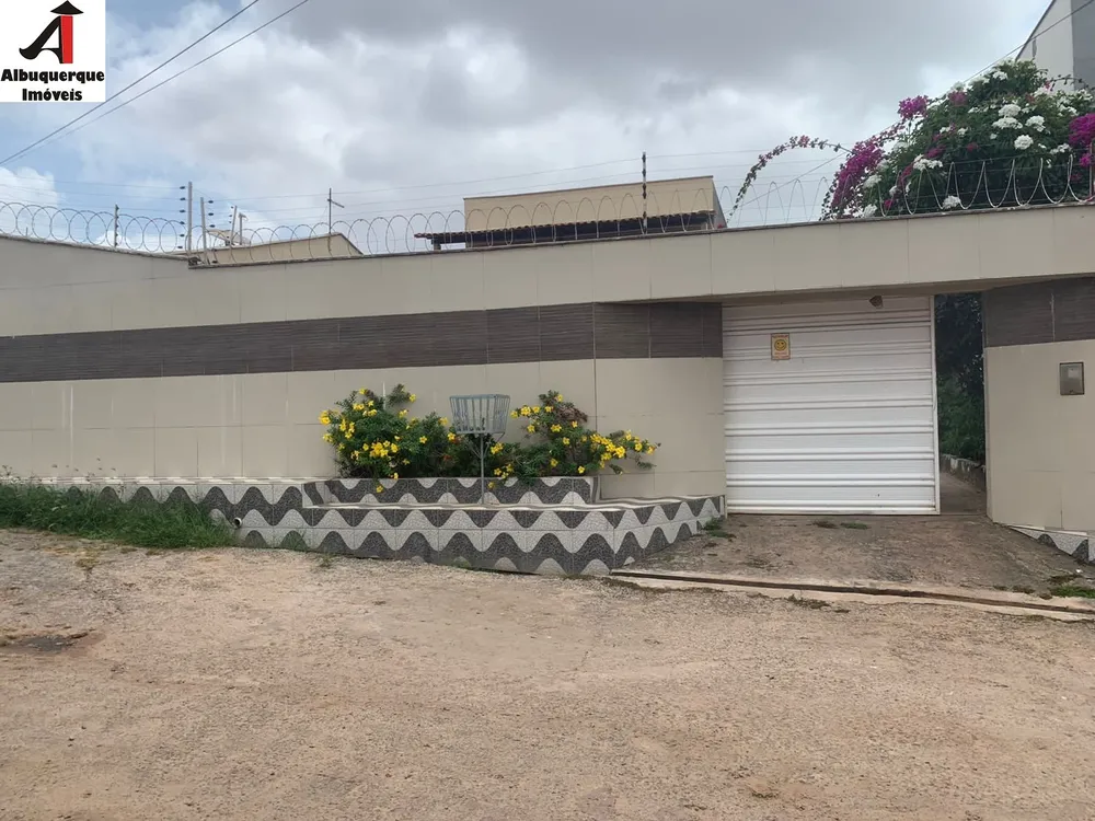 Casa, 3 quartos, 300 m² - Foto 1