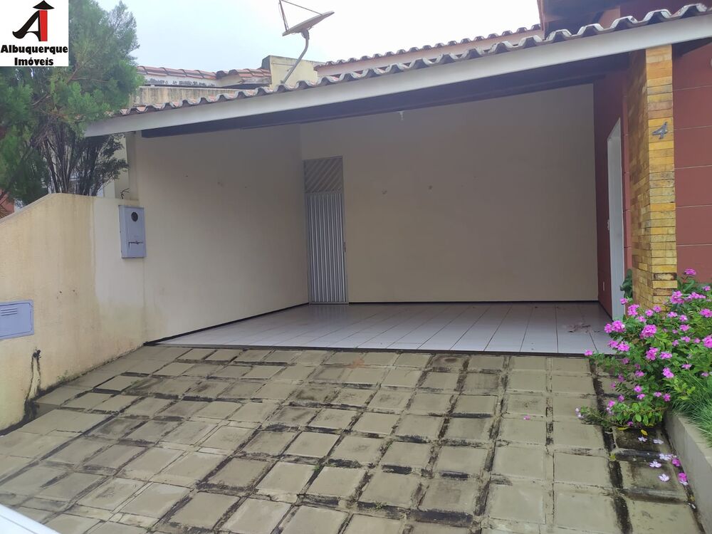 Casa à venda com 3 quartos, 210m² - Foto 3