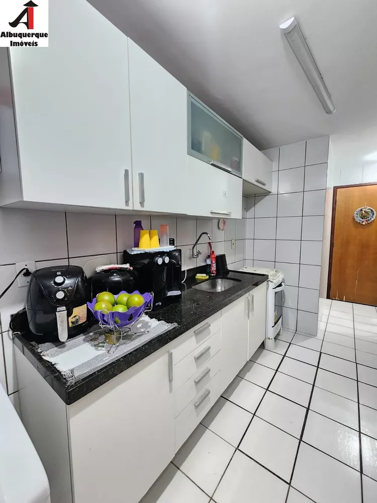 Apartamento à venda com 3 quartos, 95m² - Foto 3